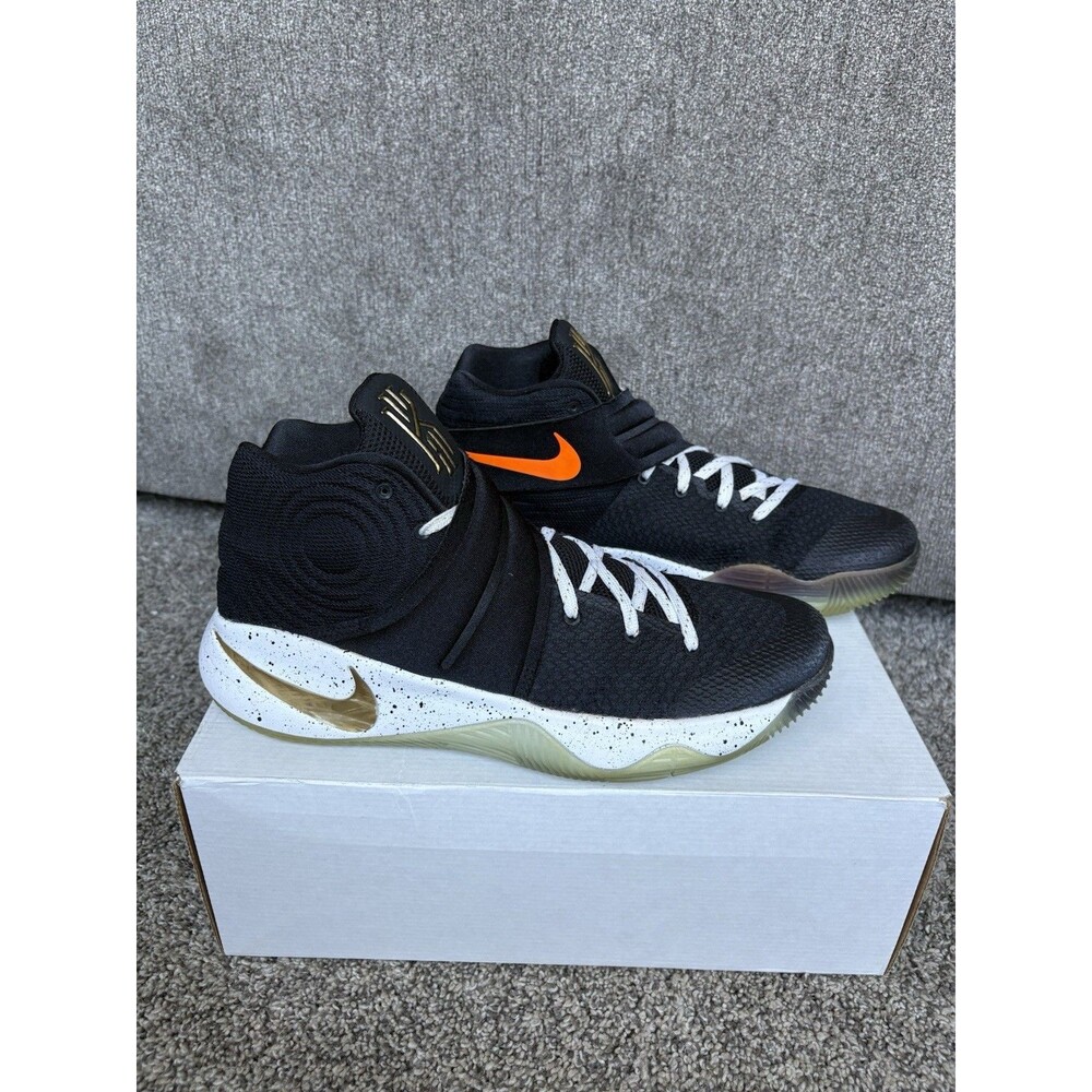 NIKE 2016 KYRIE 2 CHAMPIONSHIP BLACK GOLD NIKE ID SIZE 10.5 MENS